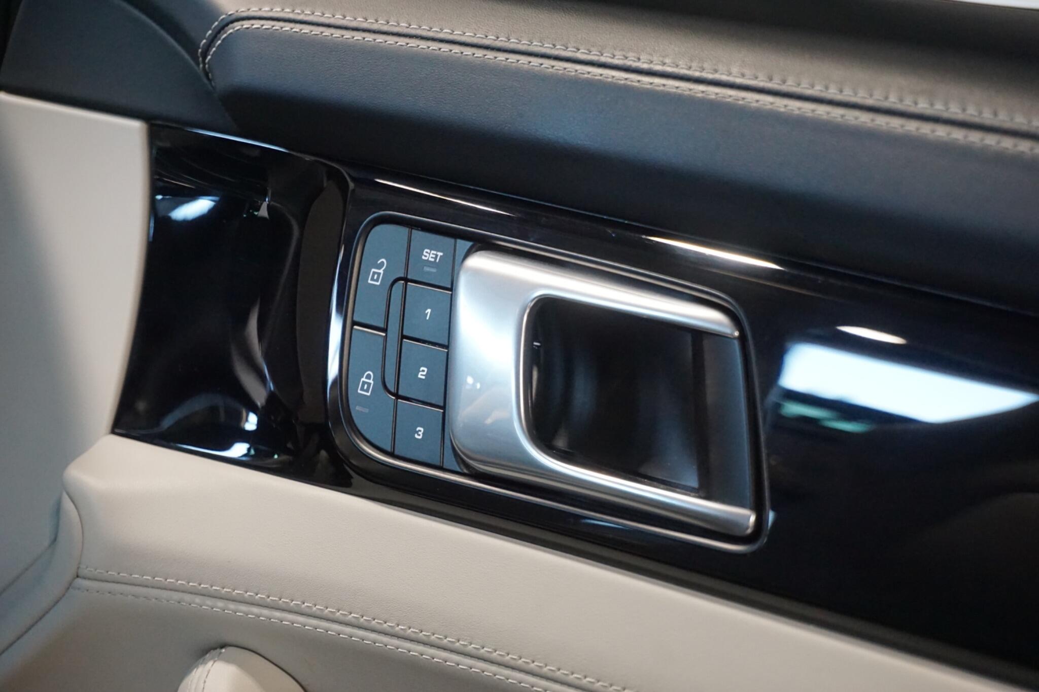 Porsche Panamera 2.9 V6 E-Hybrid 17.9kWh 4 Platinum Edition Sport Turismo 5dr Petrol Plug-in Hybrid PDK 4WD Euro 6 (s/s) (462 ps)